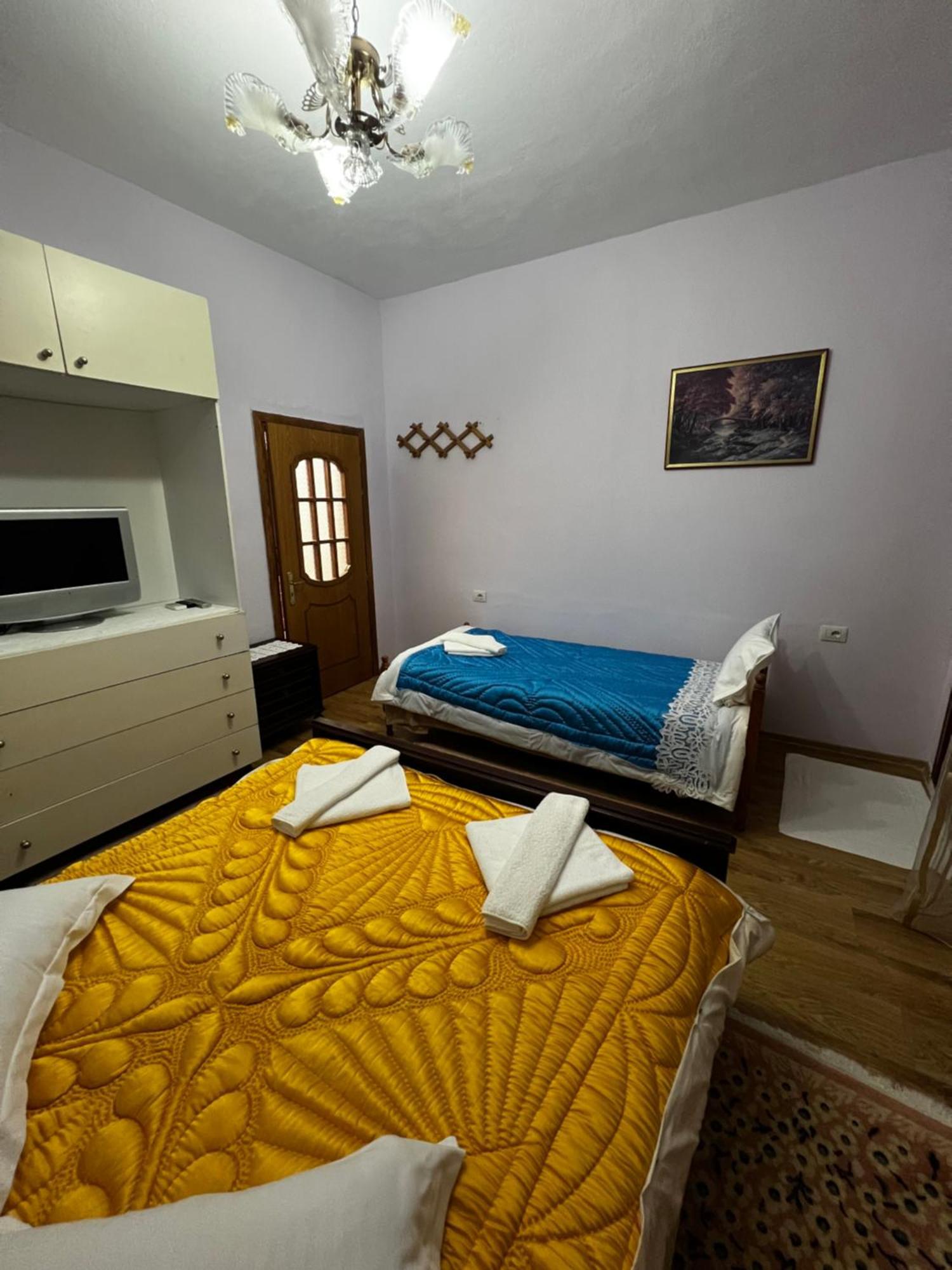 Luigi Guest House Gjirokastër Exterior foto
