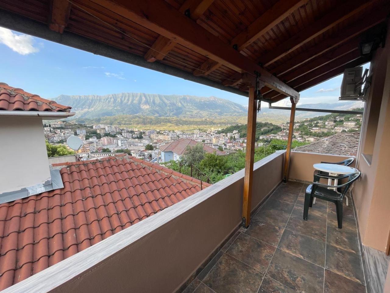 Luigi Guest House Gjirokastër Exterior foto